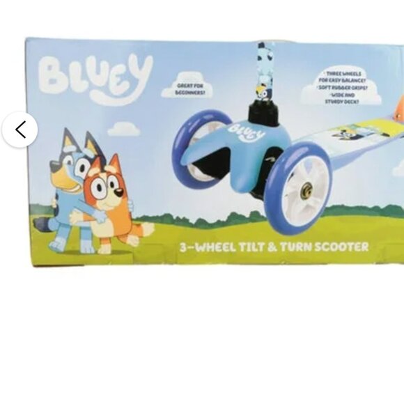 Bluey 3 Wheel Tilt & Turn Scooter for kids - Picture 1 of 5